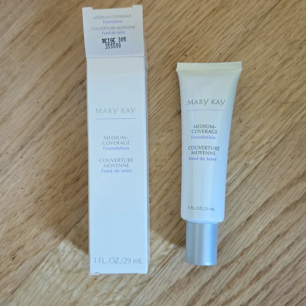 Mary Kay Full Coverage Foundation Beige 305 - Gray Cap # 355500 NIB